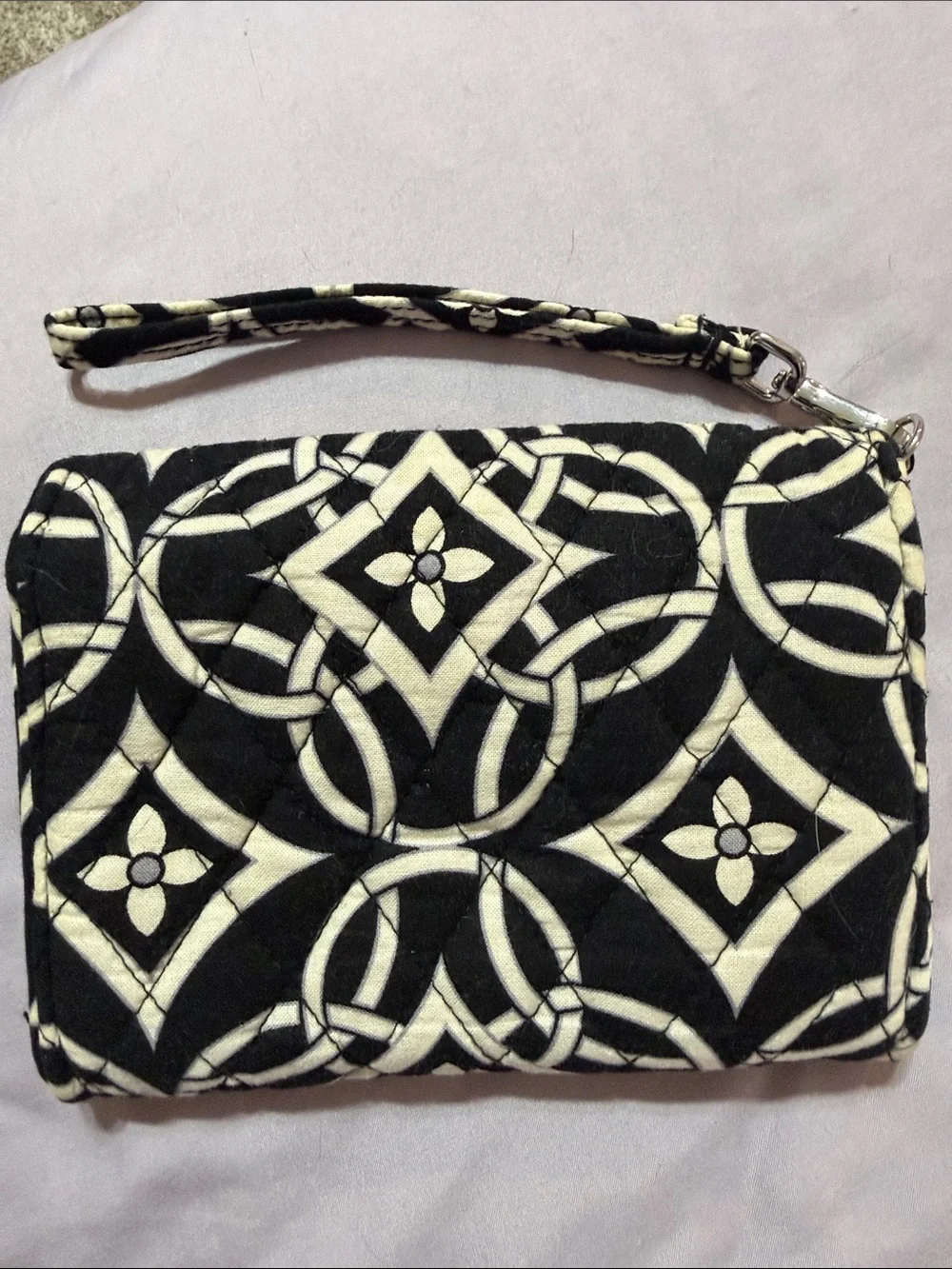 Vera Bradley”Night and Day”Smartphone Wristlet Wallet -Turn-Lock -Retired 2010